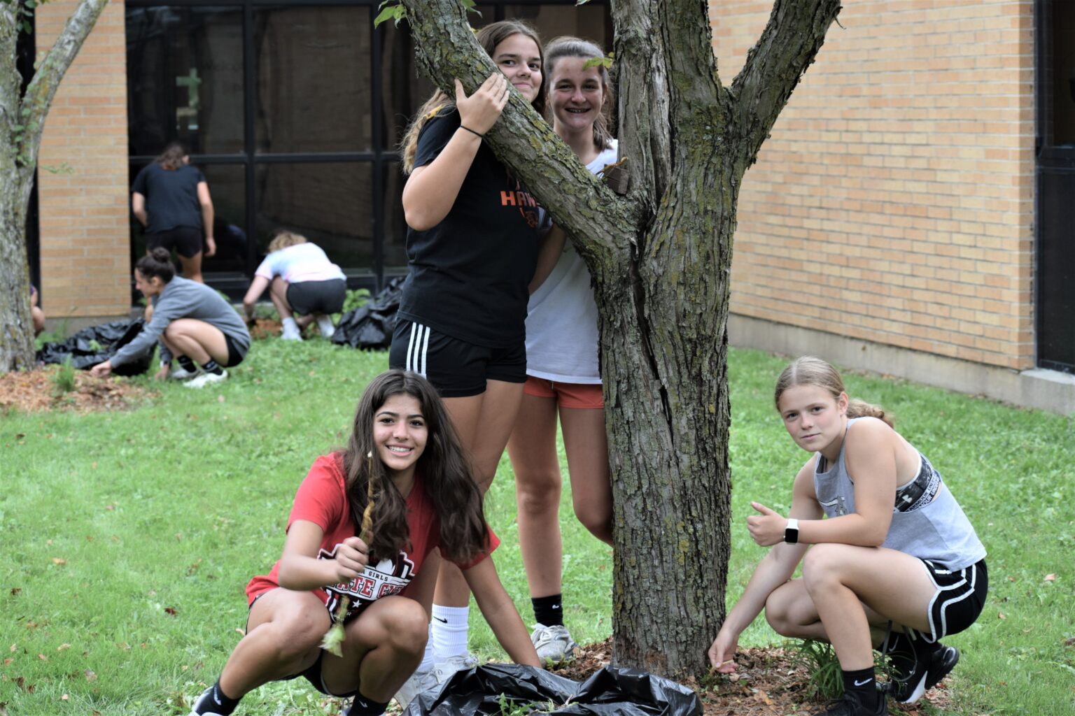 Campus Beautification Day At Prairie College Community School District