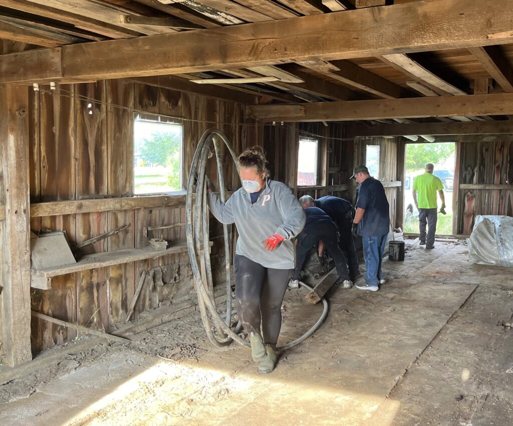 Barn 5